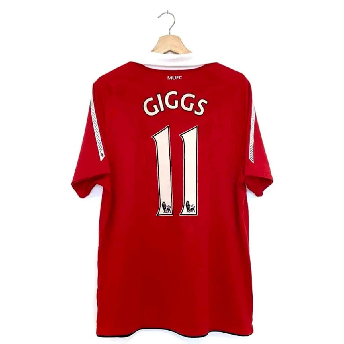 2010/11 Manchester United Domicile - Giggs 11 (L) - Iconic Football Shop