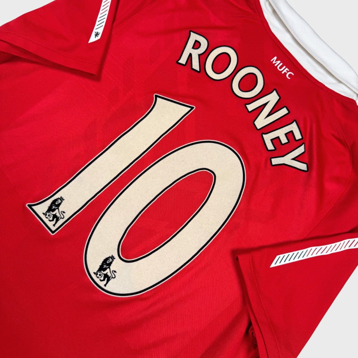 2010/11 Manchester United Domicile - Rooney 10 (L) - Iconic Football Shop