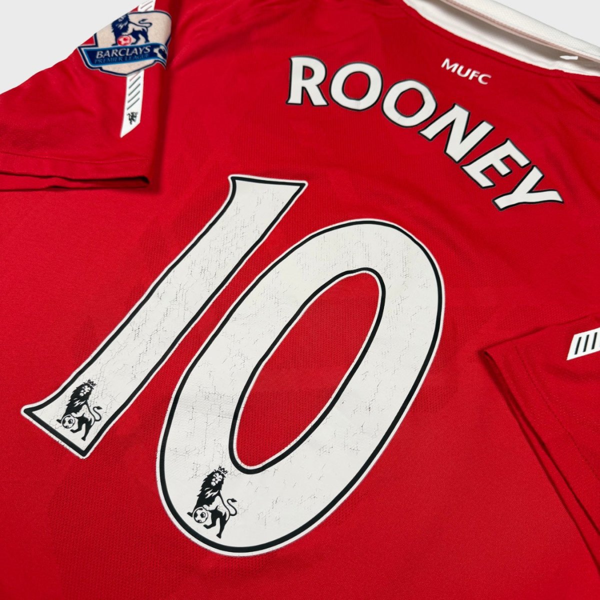 2010/11 Manchester United Domicile - Rooney 10 (L) - Iconic Football Shop