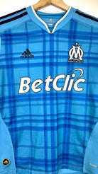 2010/11 OM Extérieur (12/14a) - Iconic Football Shop