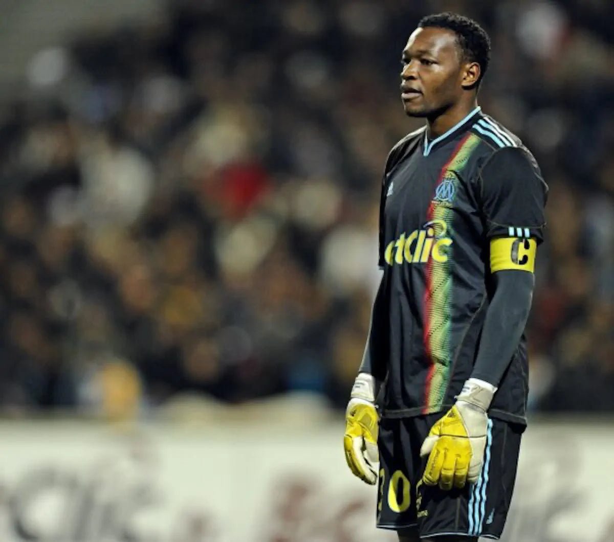 2010/11 OM Short (XL) - Iconic Football Shop