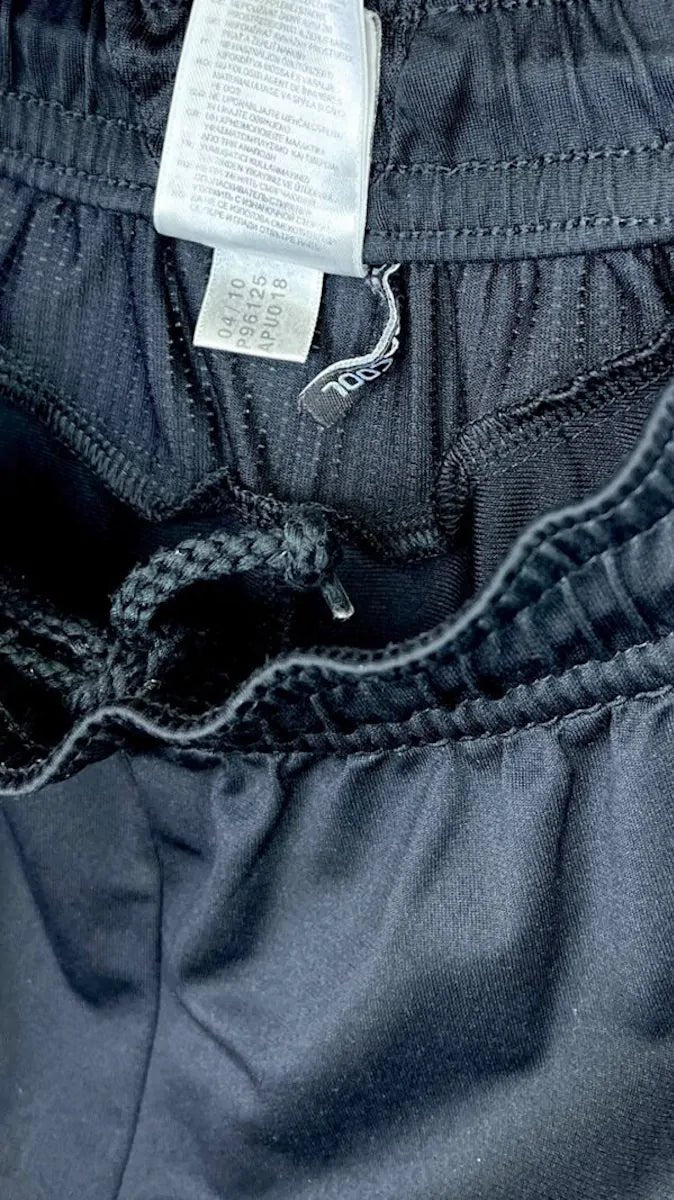 2010/11 OM Short (XL) - Iconic Football Shop