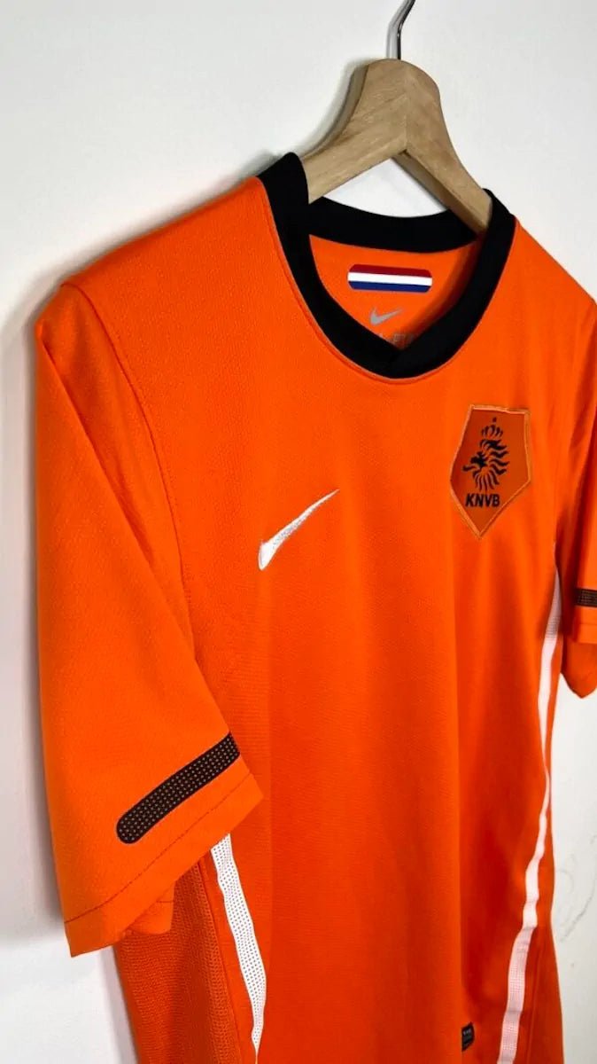 2010/11 Pays - Bas Domicile (S) - Iconic Football Shop