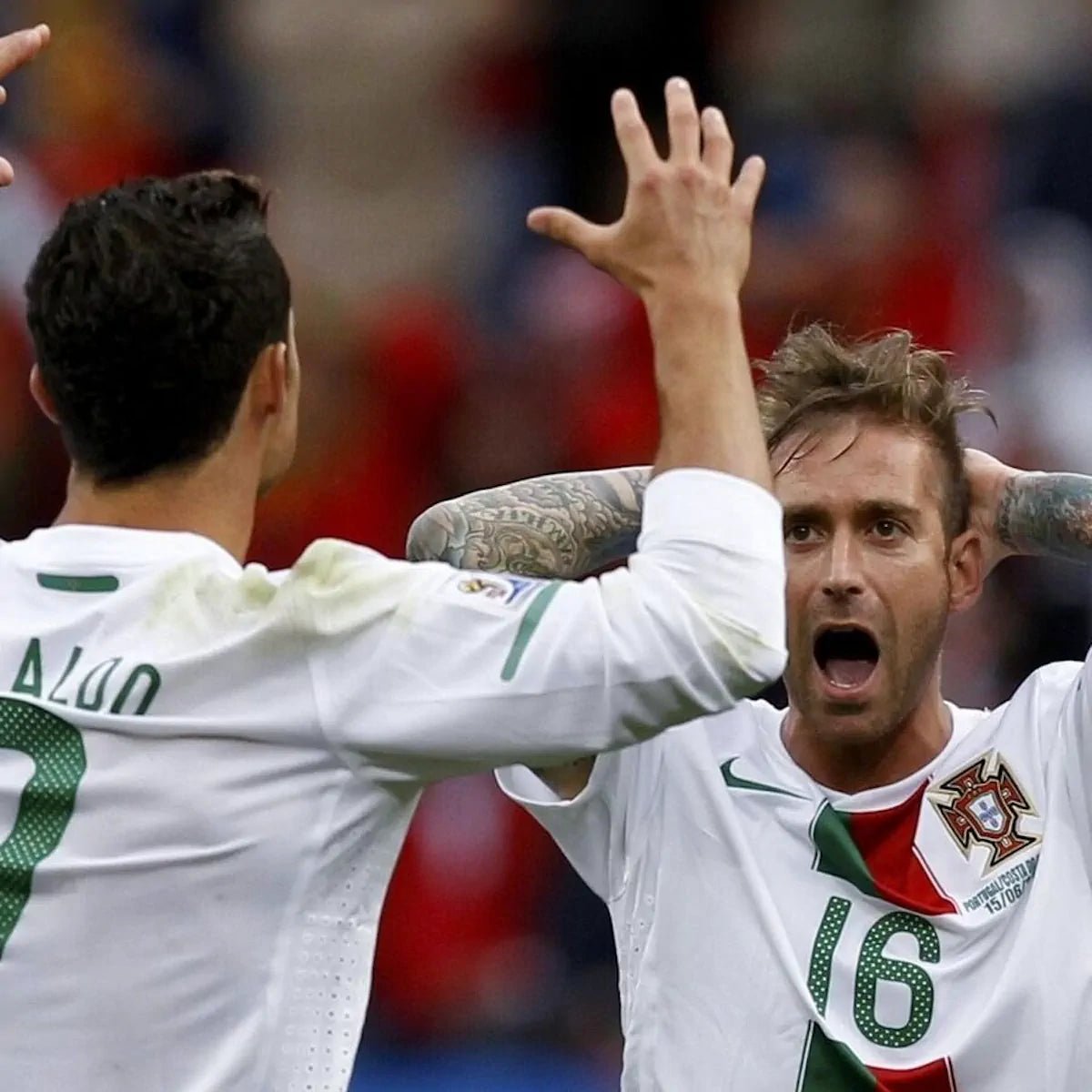 2010/11 Portugal Extérieur (XL) - Iconic Football Shop