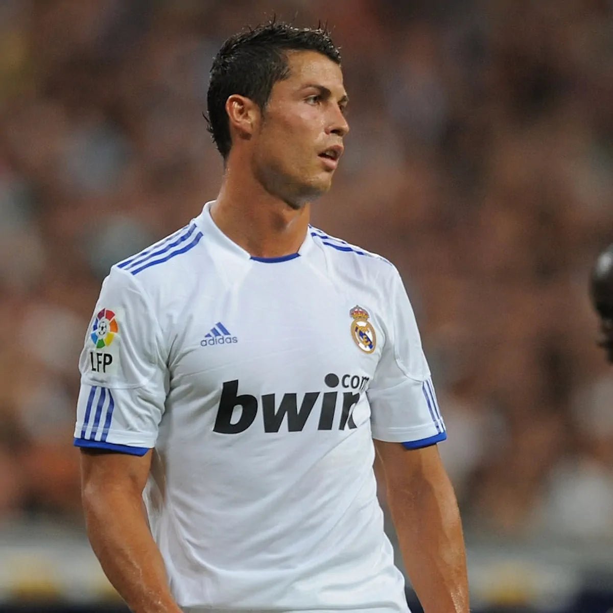 2010/11 Real Madrid Domicile - Ronaldo 7 (L) - Iconic Football Shop
