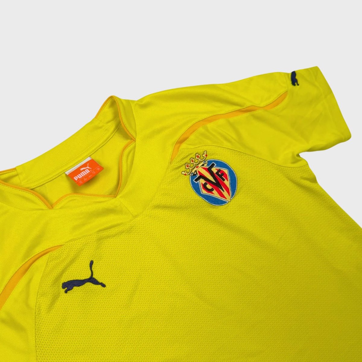 2010/11 Villarreal Domicile (12a) - Iconic Football Shop