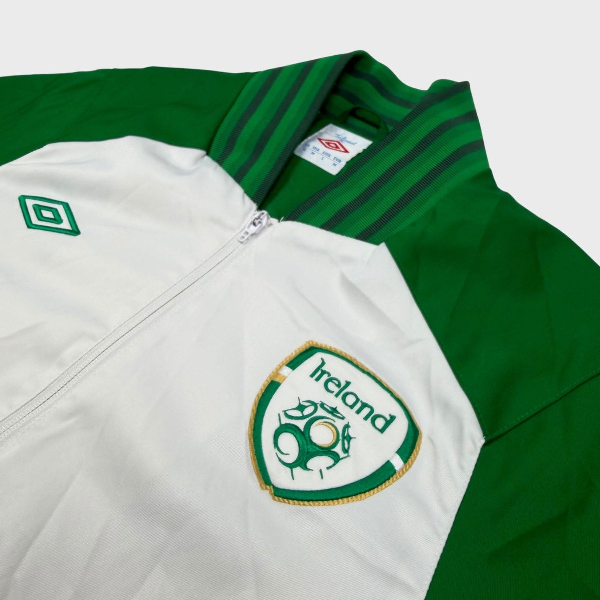 2010/12 Irlande Veste (M) - Iconic Football Shop