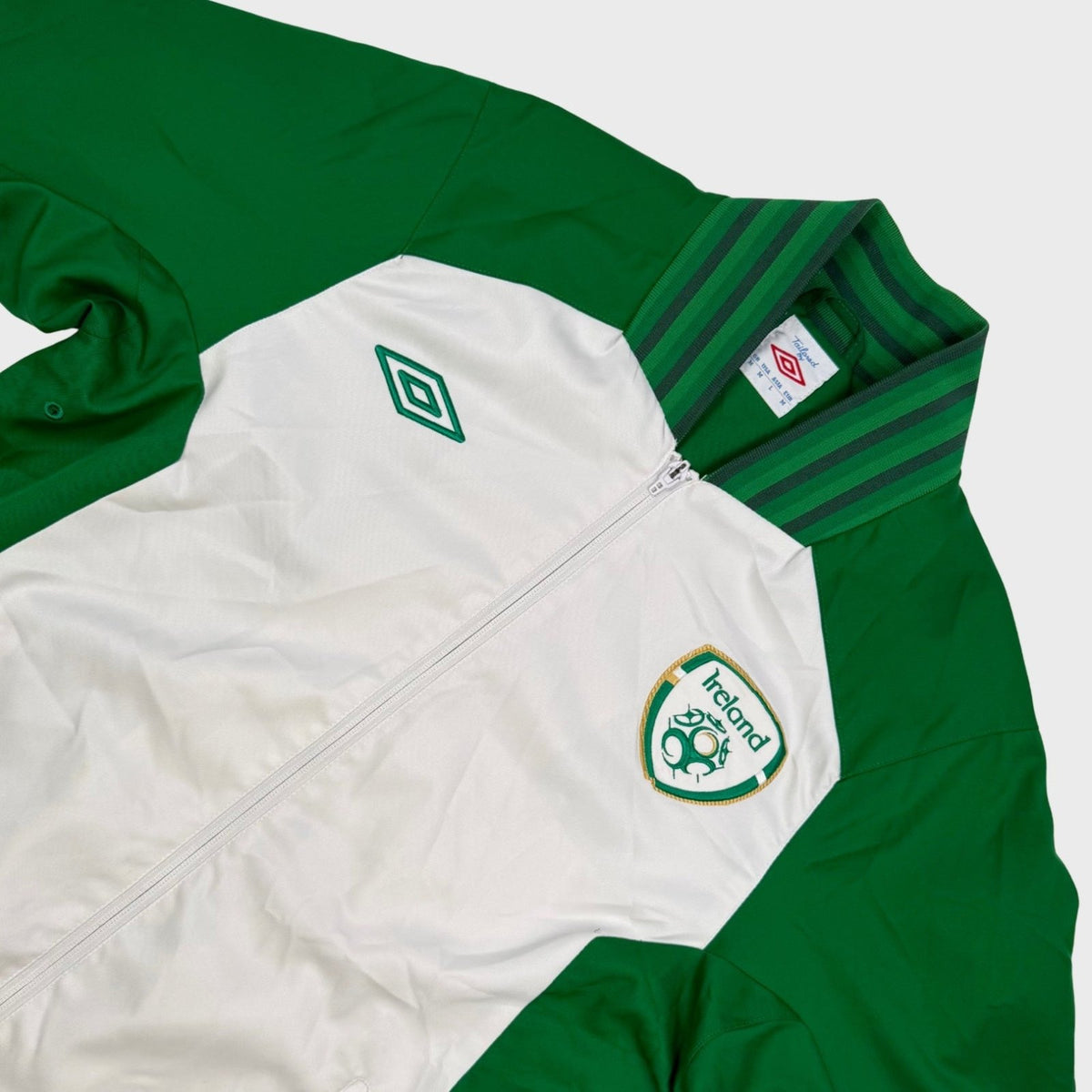 2010/12 Irlande Veste (M) - Iconic Football Shop