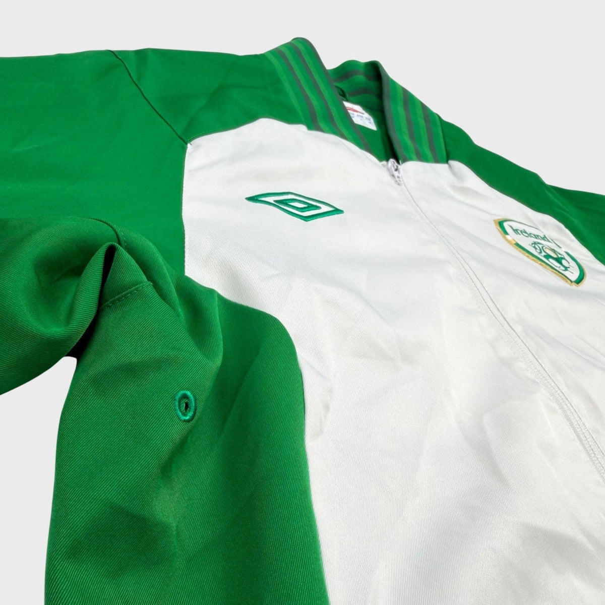 2010/12 Irlande Veste (M) - Iconic Football Shop
