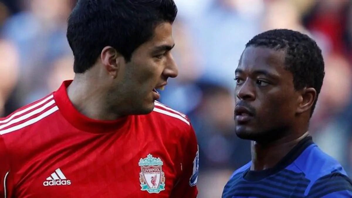 2010/12 Liverpool Domicile - Suarez 7 (L) - Iconic Football Shop