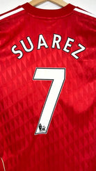 2010/12 Liverpool Domicile - Suarez 7 (L) - Iconic Football Shop