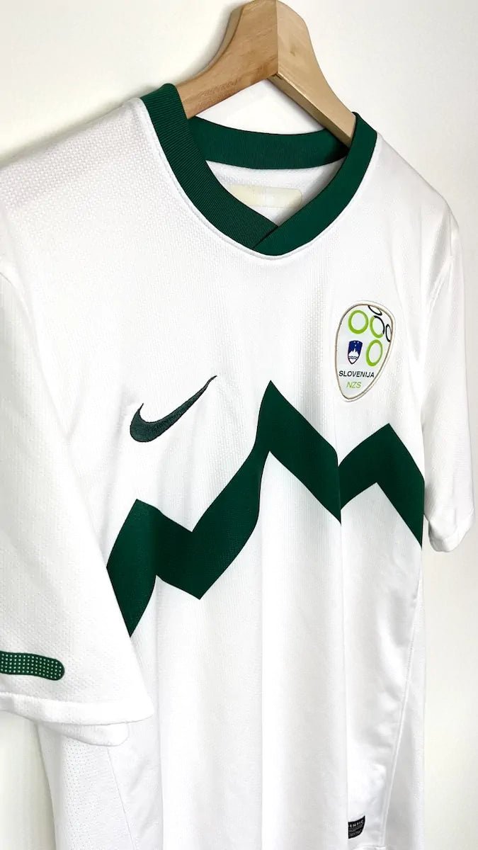 2010/12 Slovénie Domicile (M) - Iconic Football Shop
