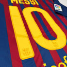 2011/12 Barcelone Domicile - Messi 10 (L) - Iconic Football Shop