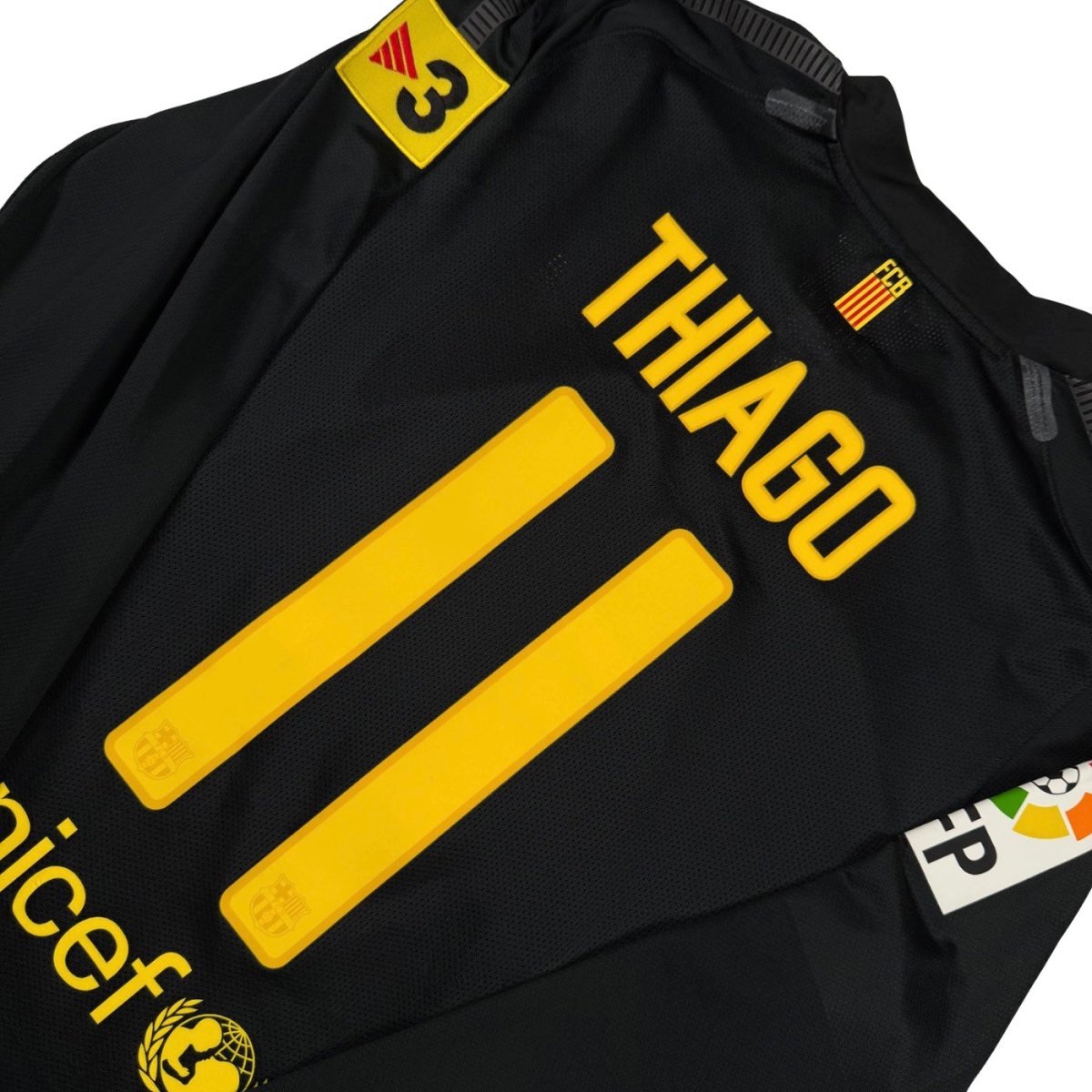2011/12 Barcelone Extérieur - Thiago 11 *PRÉPARÉ* (M) - Iconic Football Shop