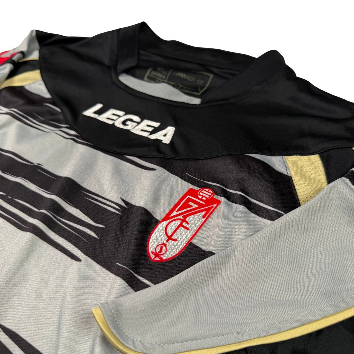 2011/12 Grenade Extérieur (M) - Iconic Football Shop