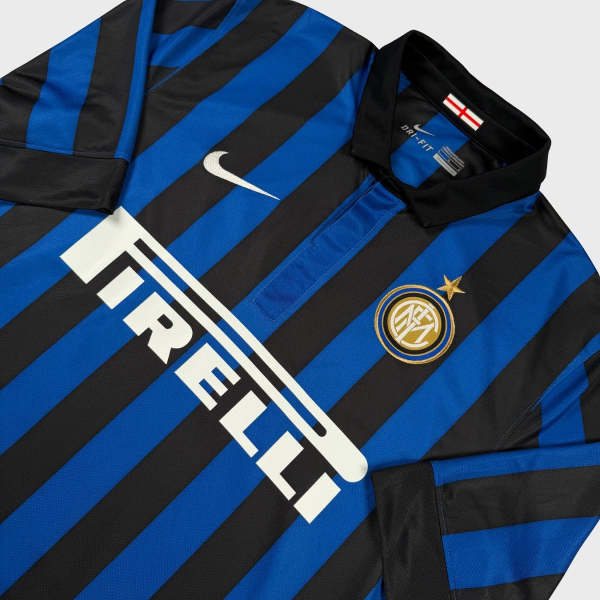 2011/12 Inter Milan Domicile (L) - Iconic Football Shop
