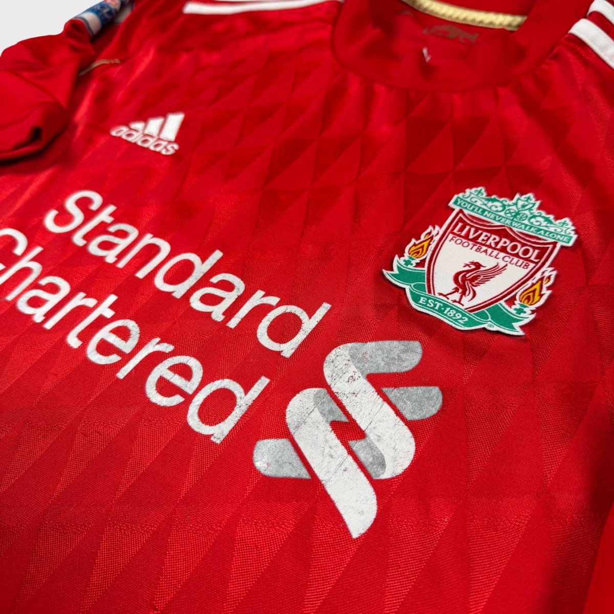 2011/12 Liverpool Domicile - Suarez 7 (M) - Iconic Football Shop