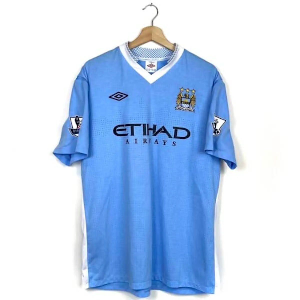 2011/12 Manchester City Domicile - Kun Agüero 16 (XL) - Iconic Football Shop