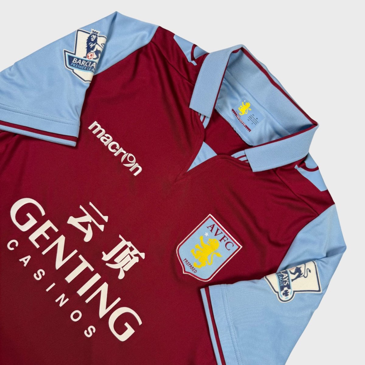 2012/13 Aston Villa Domicile - Benteke 20 (M) - Iconic Football Shop