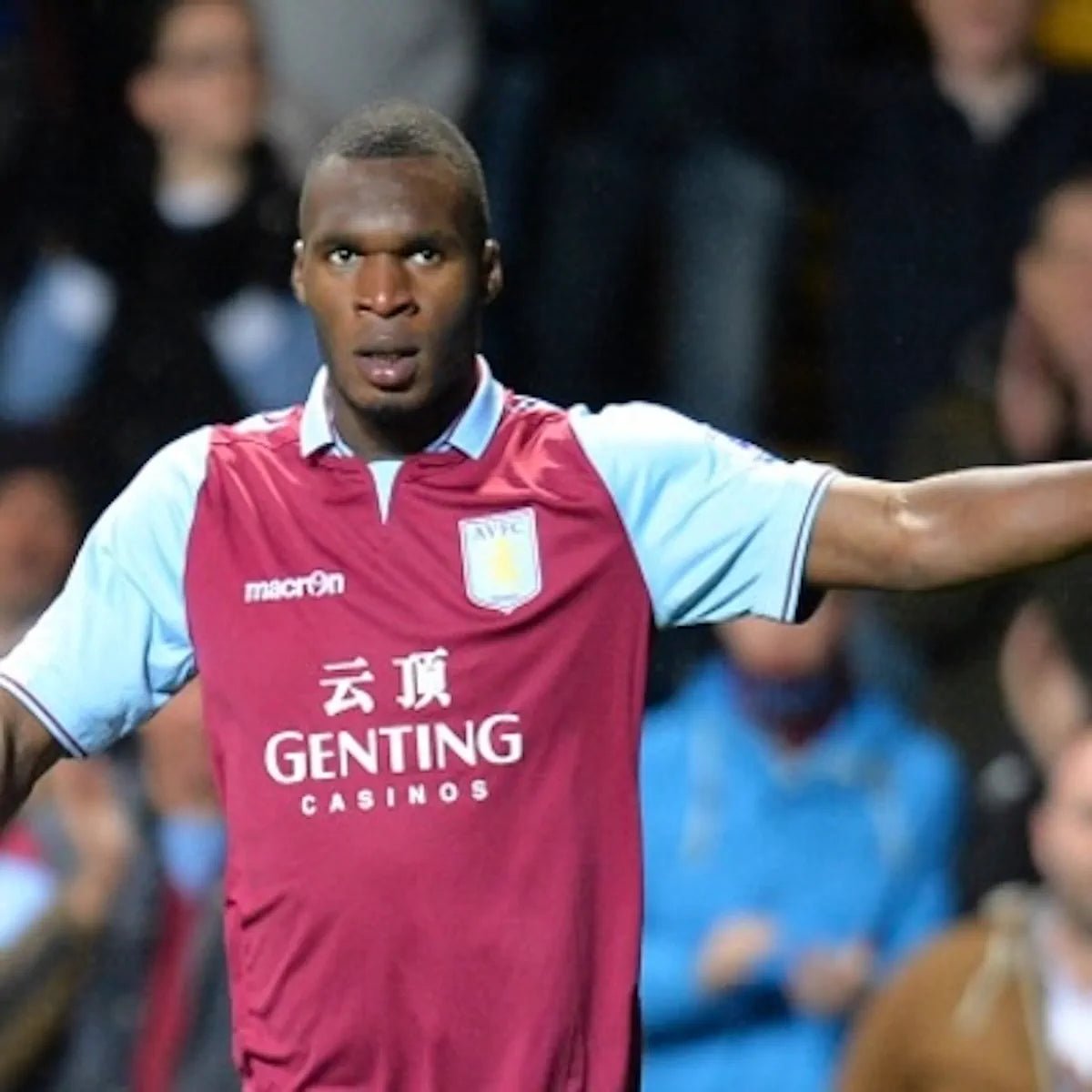 2012/13 Aston Villa Domicile (L) - Iconic Football Shop