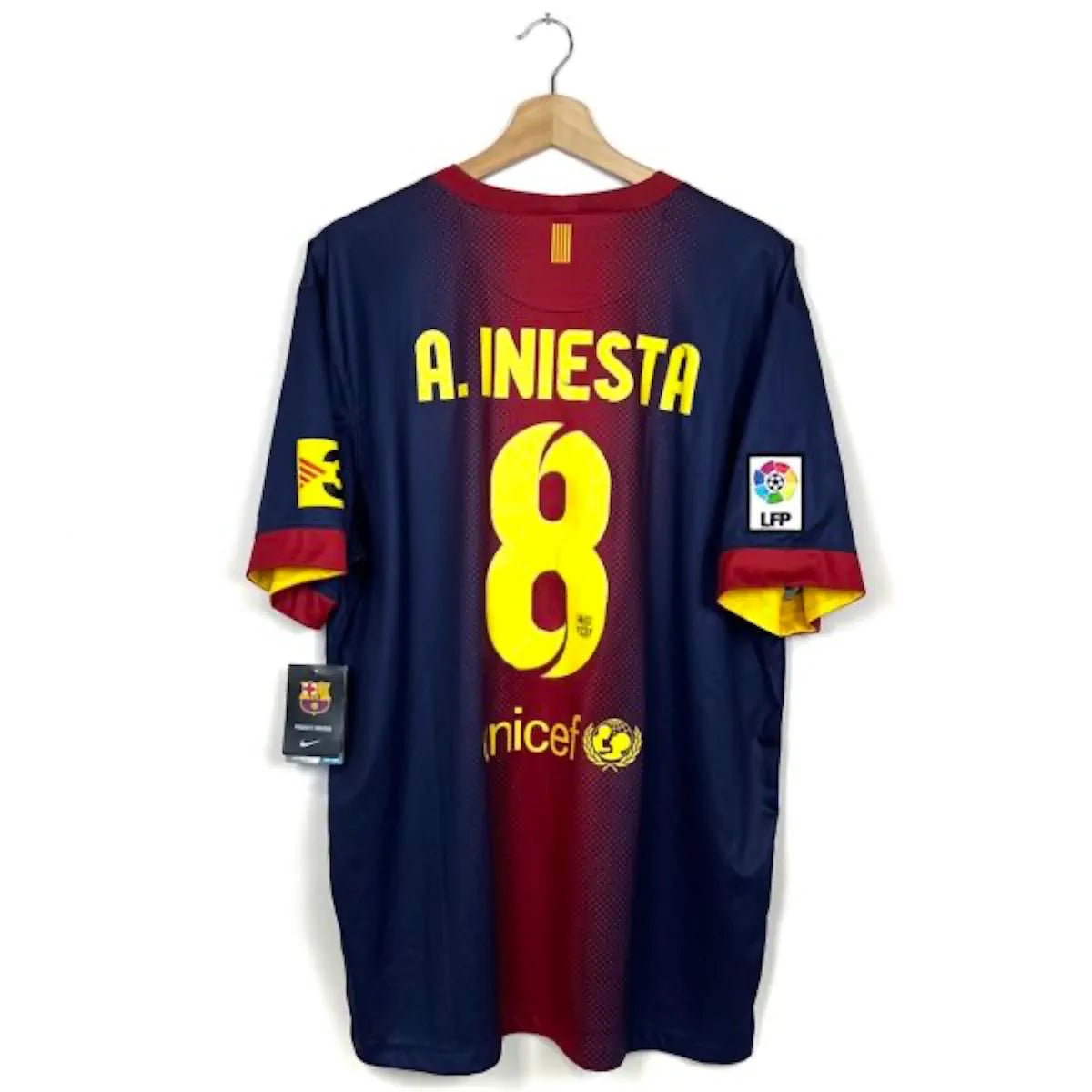 2012/13 Barcelone Domicile - A.Iniesta 8 (XL) - Iconic Football Shop