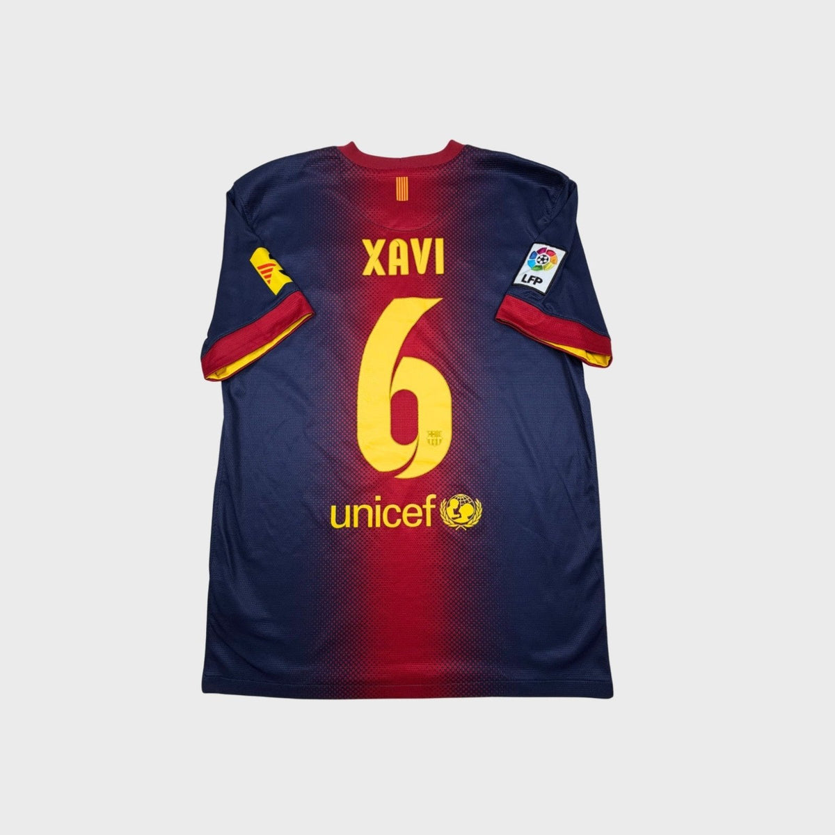 2012/13 Barcelone Domicile - Xavi 6 (M) - Iconic Football Shop