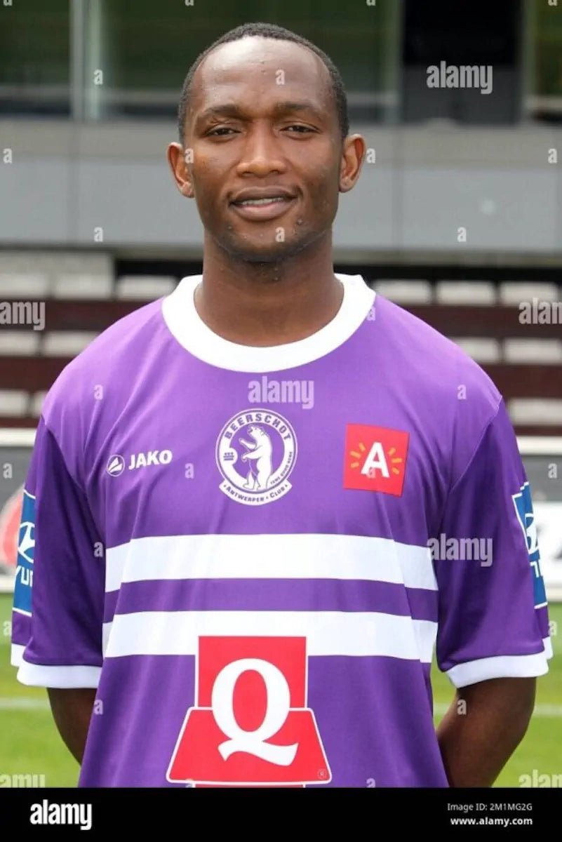 2012/13 Germinal Beerschot Extérieur - Nyoni 11 *PORTÉ* (L) - Iconic Football Shop