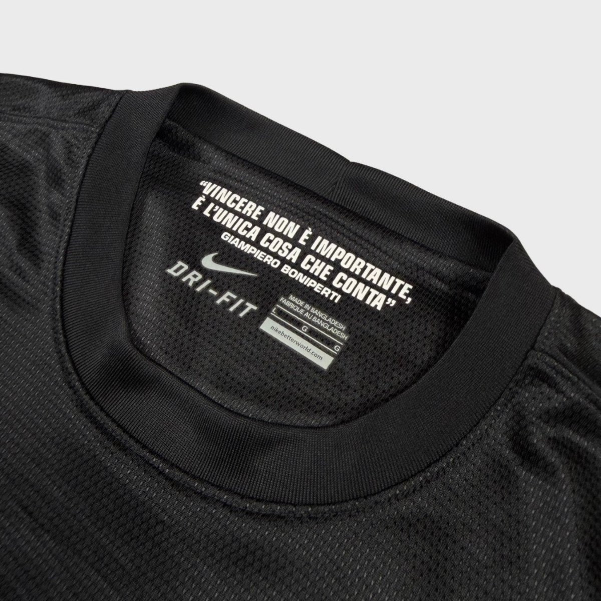 2012/13 Juventus Extérieur (L) - Iconic Football Shop