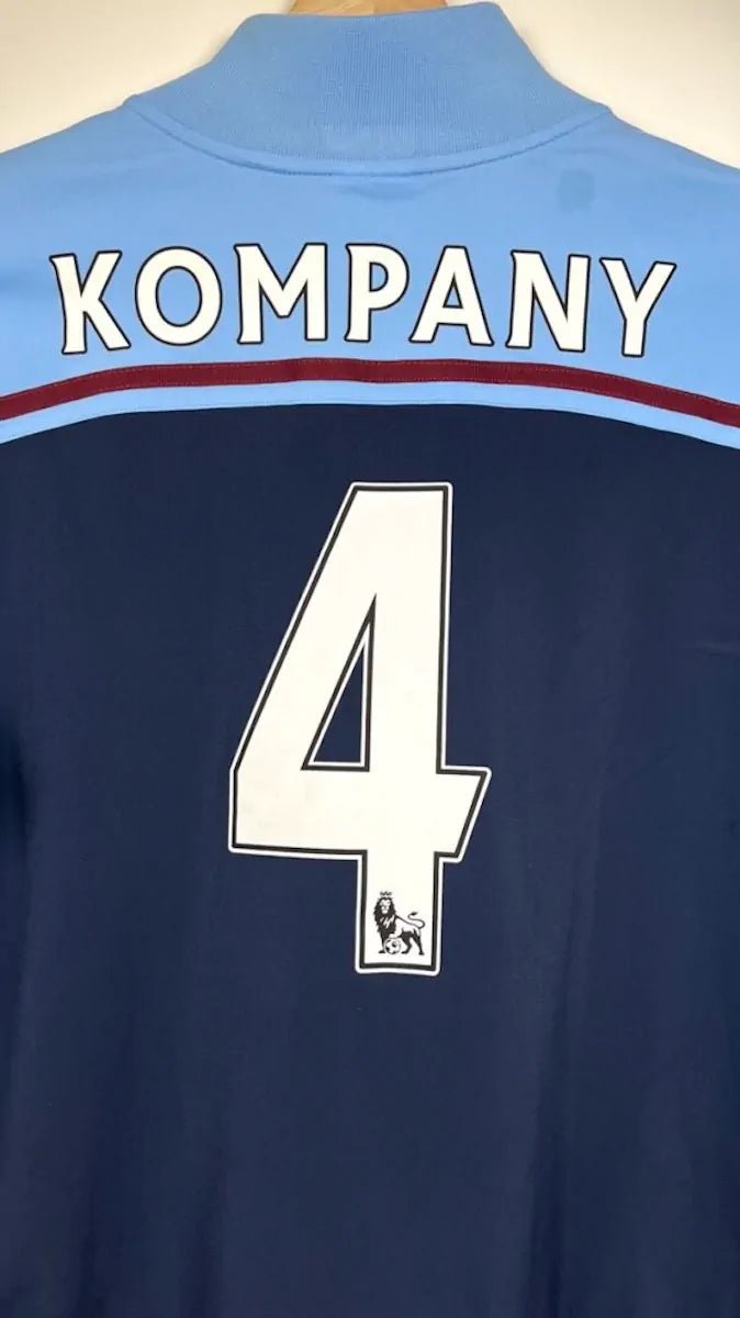 2012/13 Manchester City Veste - Kompany 4 (L) - Iconic Football Shop