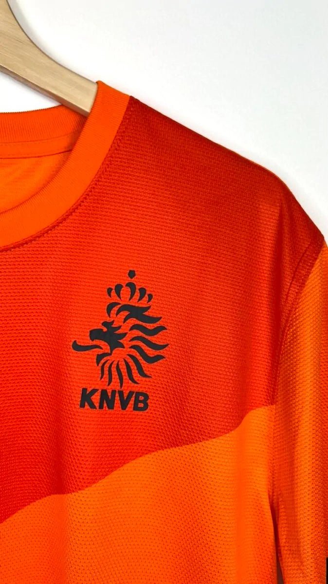 2012/13 Pays - Bas Domicile (L) - Iconic Football Shop