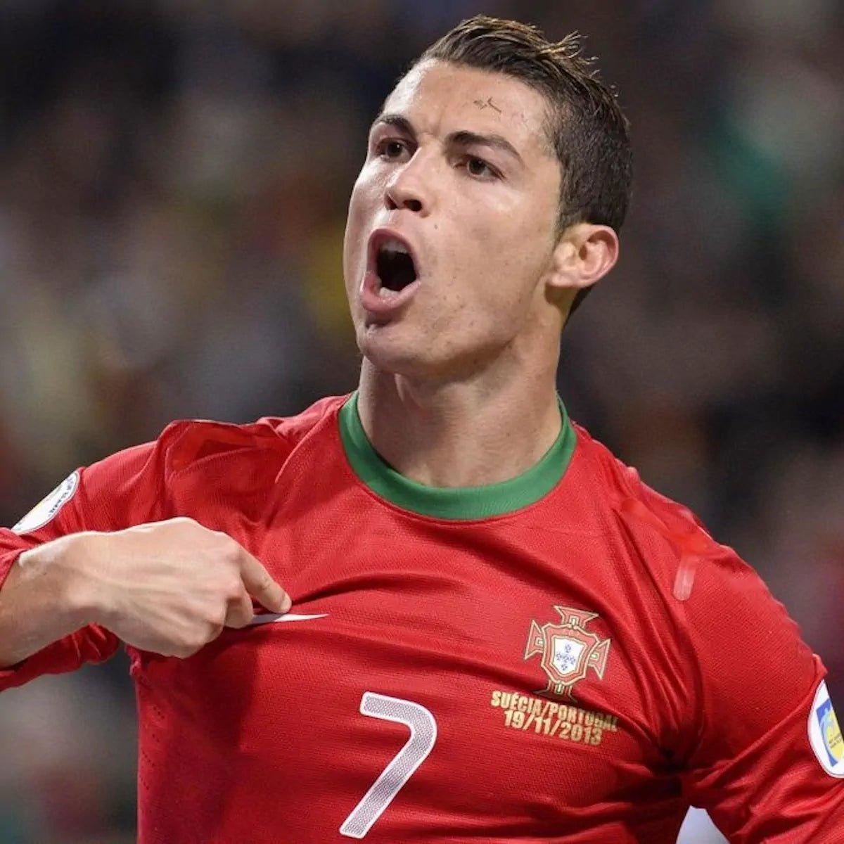 2012/13 Portugal Domicile (XL) - Iconic Football Shop