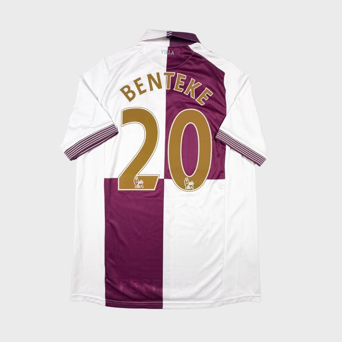 2013/14 Aston Villa Extérieur - Benteke 20 (XL) - Iconic Football Shop