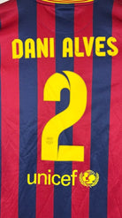 2013/14 Barcelone Domicile - Dani Alves 2 (L) - Iconic Football Shop