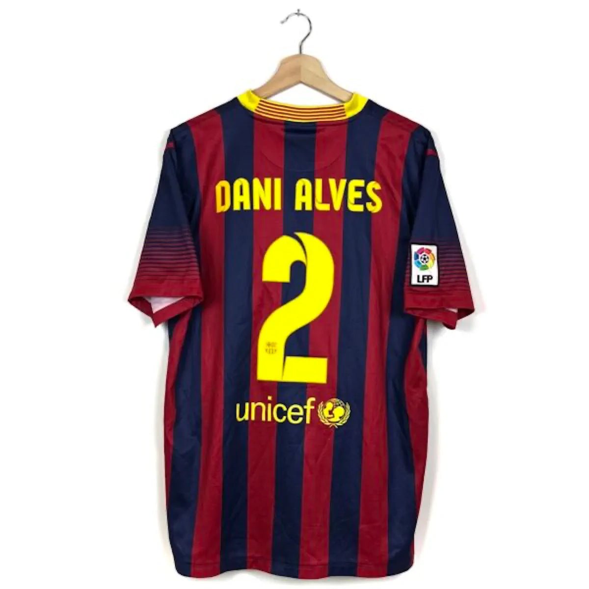2013/14 Barcelone Domicile - Dani Alves 2 (L) - Iconic Football Shop