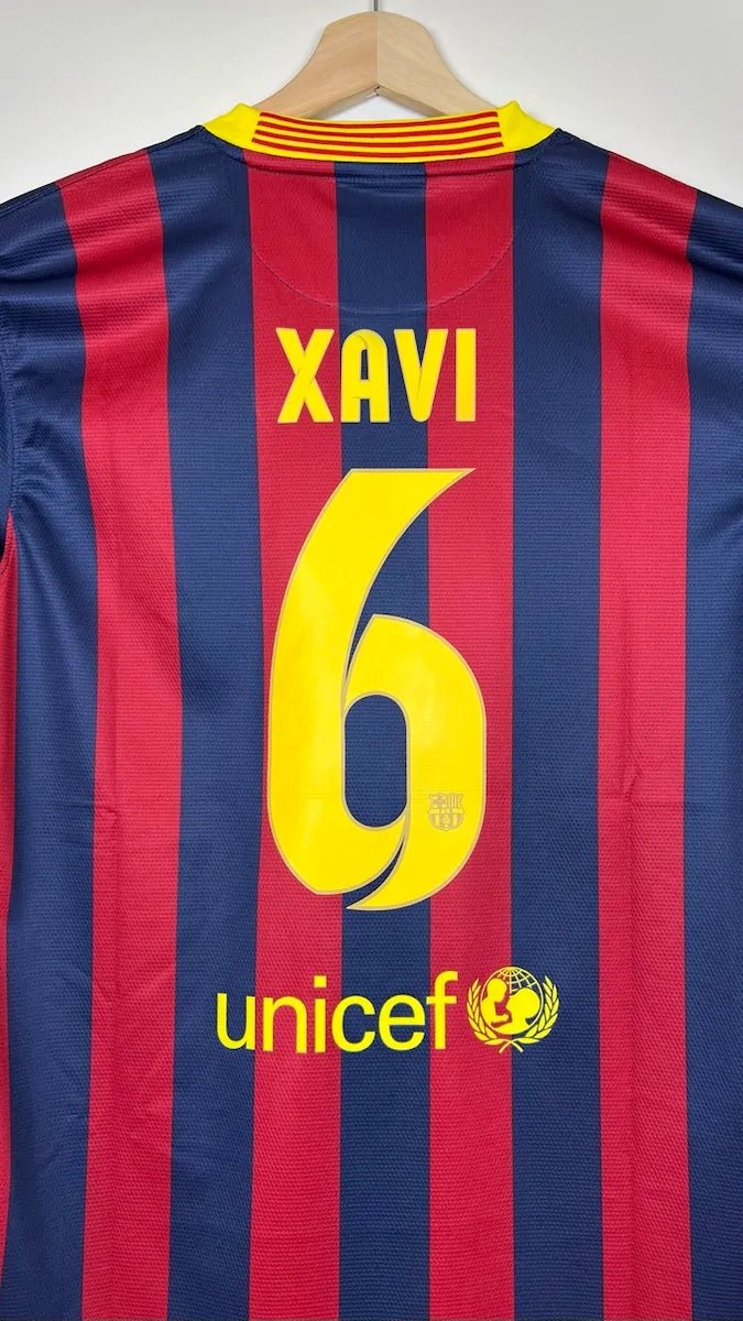 2013/14 Barcelone Domicile - Xavi 6 (L) - Iconic Football Shop