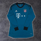 2013/14 Bayern Munich Goal Keeper (L) - Iconic Football Shop