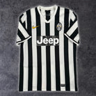 2013/14 Juventus Domicile (L) - Iconic Football Shop