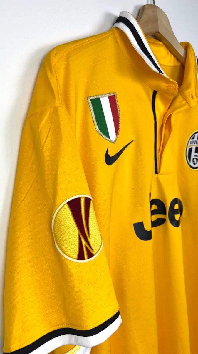 2013/14 Juventus Extérieur - Bonucci 19 (2XL) - Iconic Football Shop