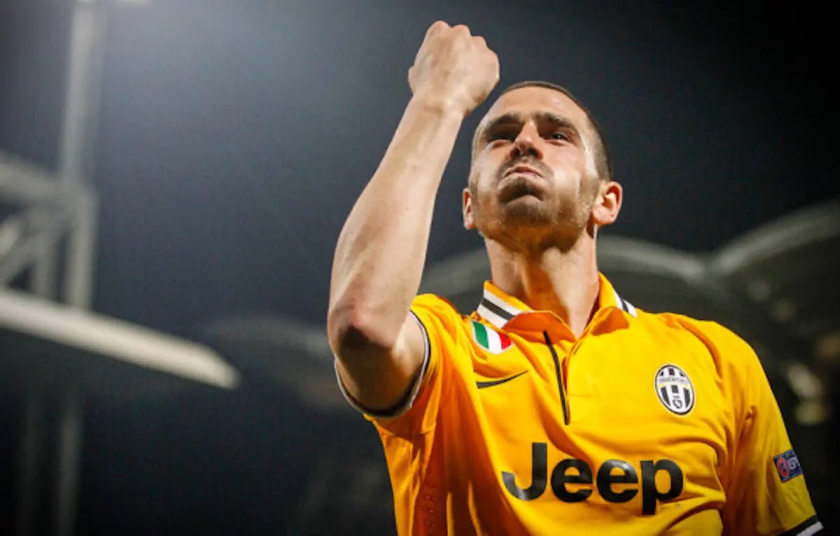 2013/14 Juventus Extérieur - Bonucci 19 (2XL) - Iconic Football Shop