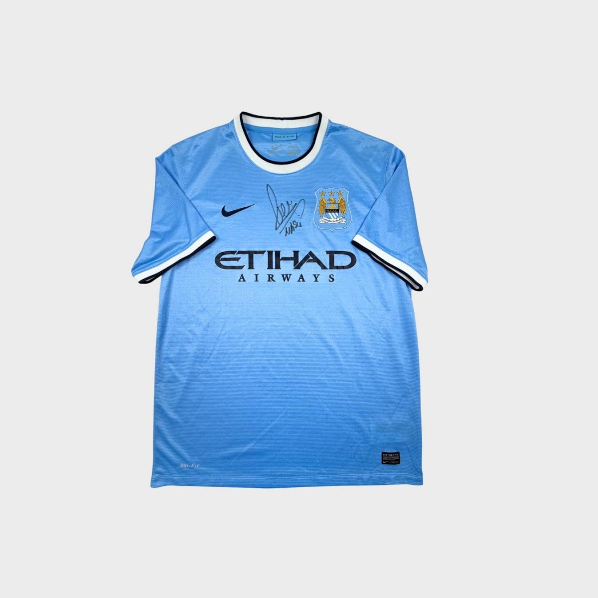 2013/14 Manchester City Domicile *SIGNÉ NASRI* (L) - Iconic Football Shop