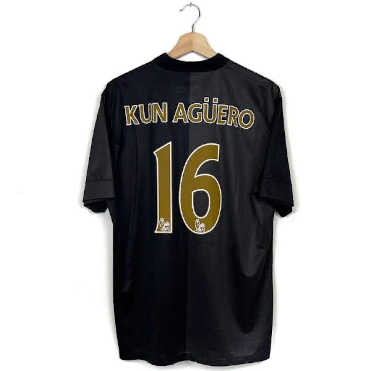 2013/14 Manchester City Extérieur - Kun Agüero 16 (L) - Iconic Football Shop