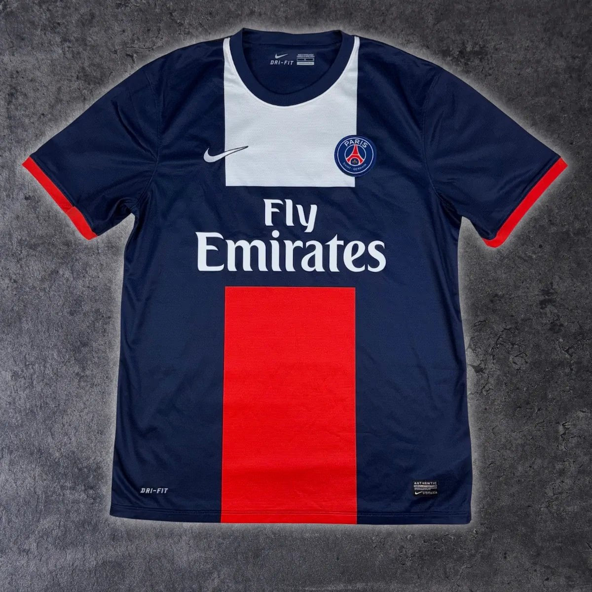 2013/14 PSG Domicile (L) - Iconic Football Shop