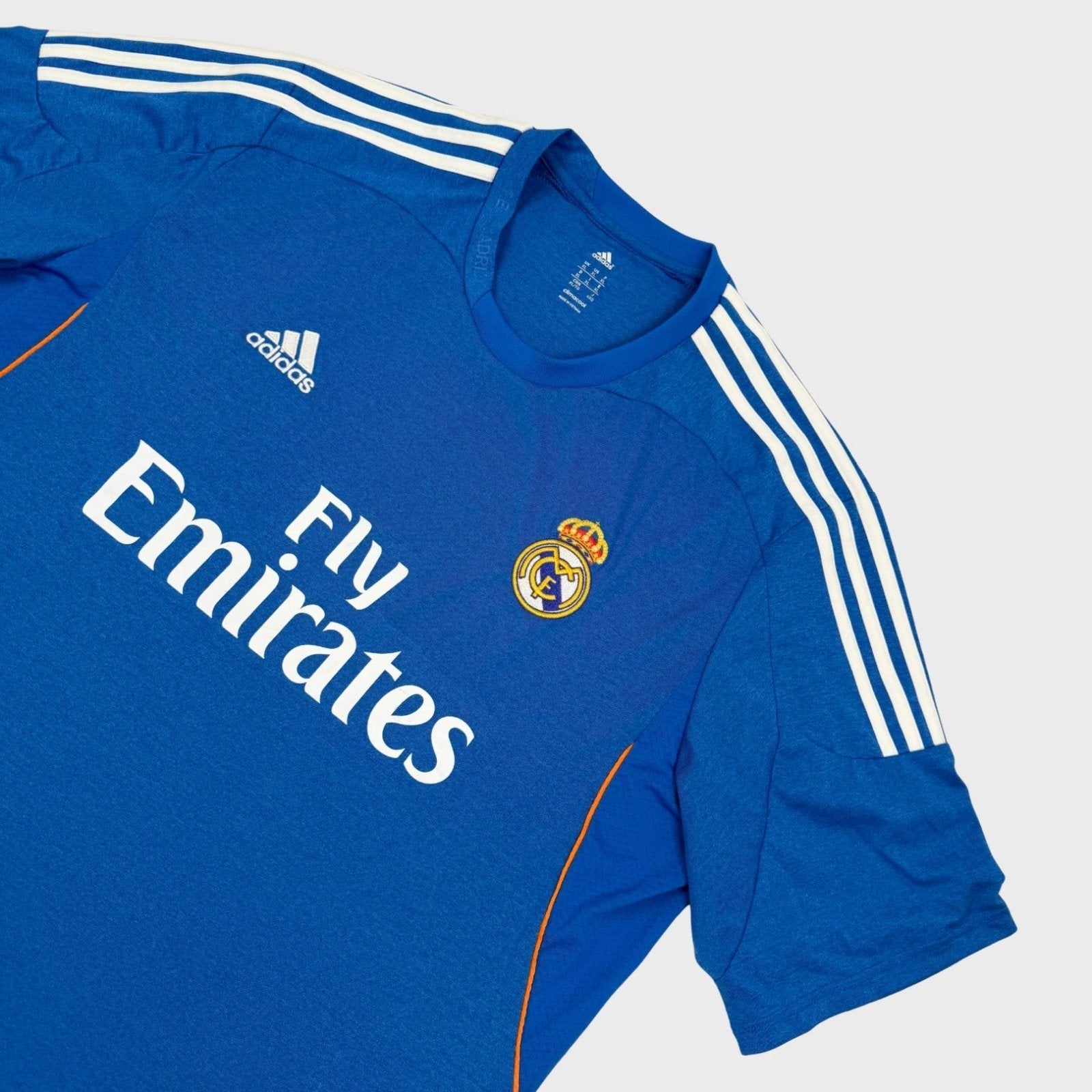 2013/14 Real Madrid Extérieur (XL) - Iconic Football Shop