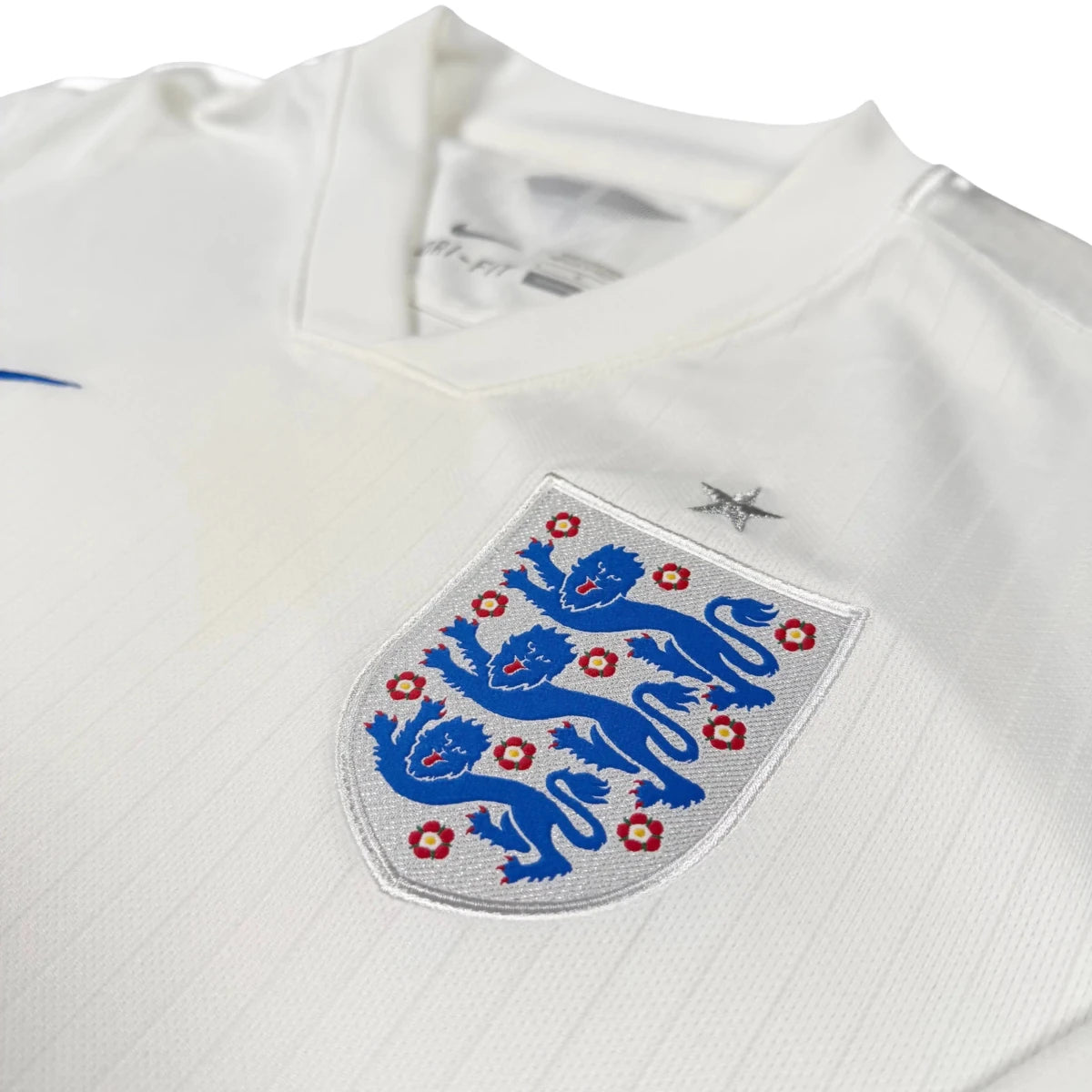 2014/15 Angleterre Domicile (L) - Iconic Football Shop
