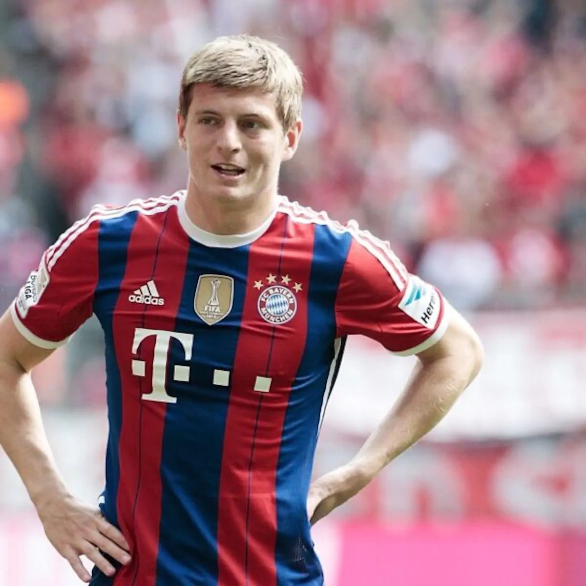 2014/15 Bayern Munich Domicile (M) - Iconic Football Shop