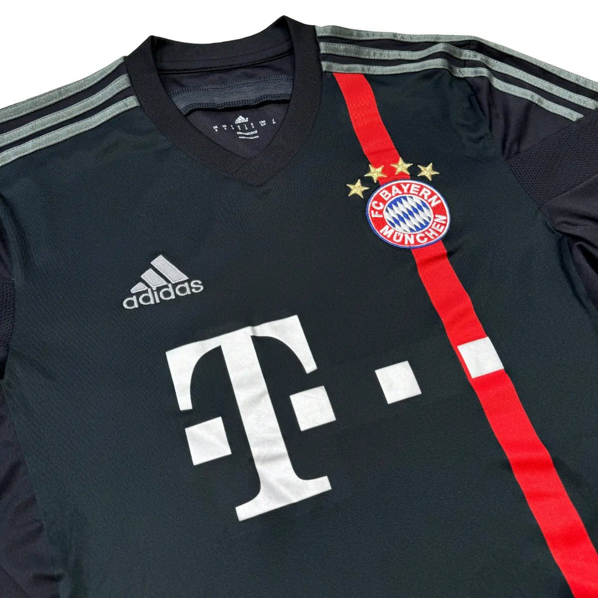 2014/15 Bayern Munich Third (S) - Iconic Football Shop