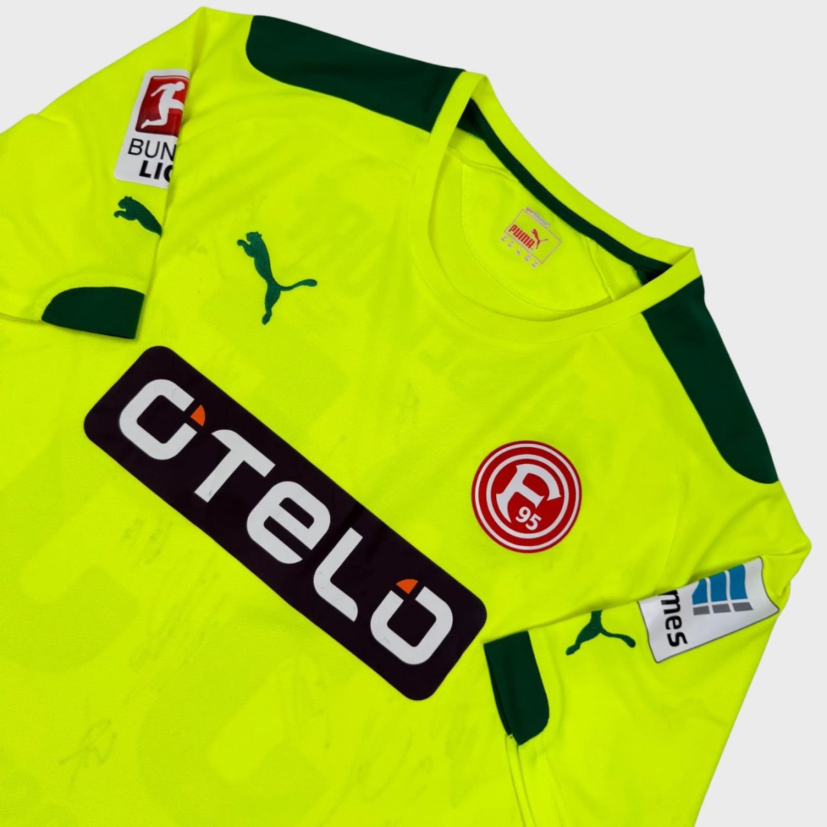 2014/15 Fortuna Düsseldorf Third - Carsten 35 *SIGNÉ* (2XL) - Iconic Football Shop