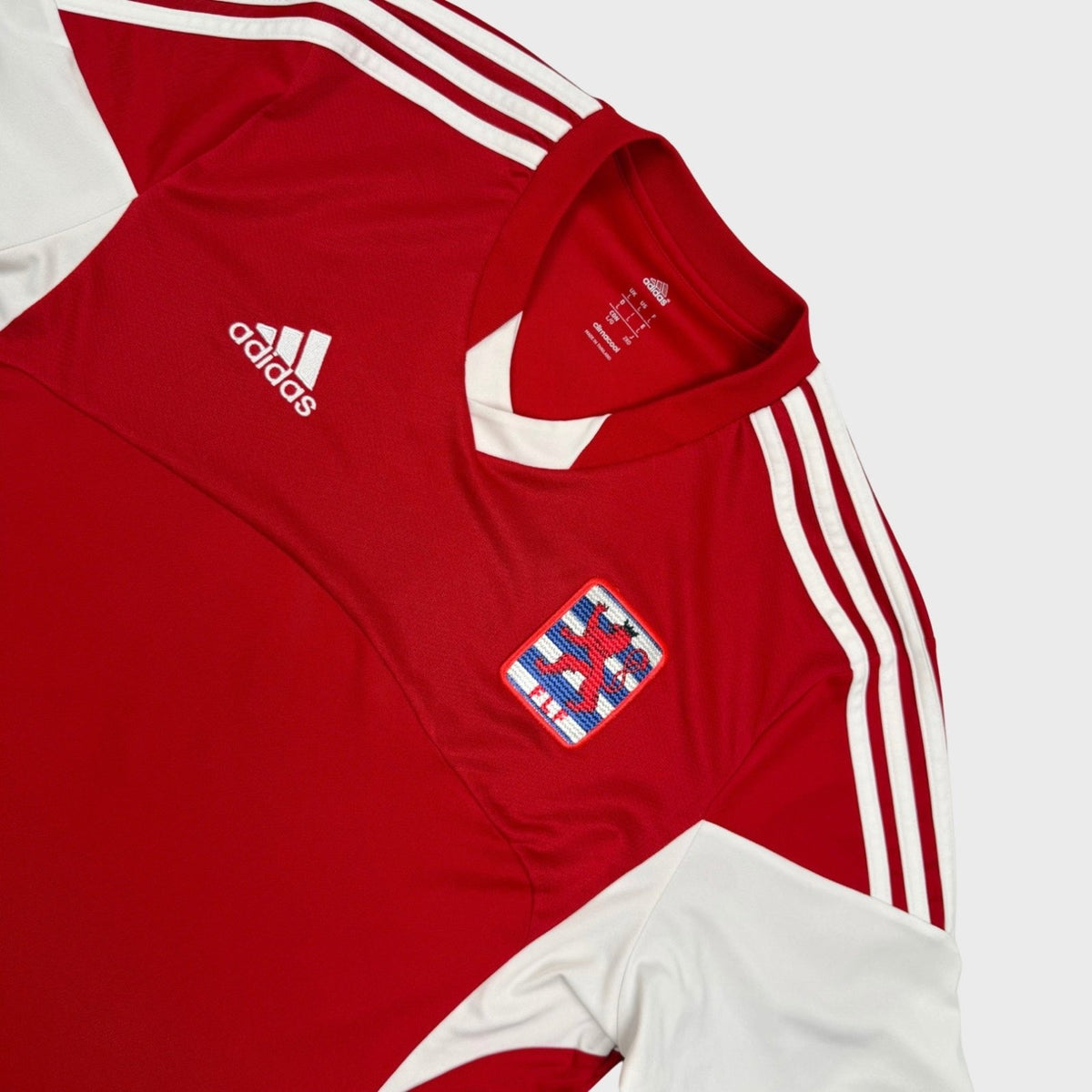 2014/15 Luxembourg Domicile (L) - Iconic Football Shop