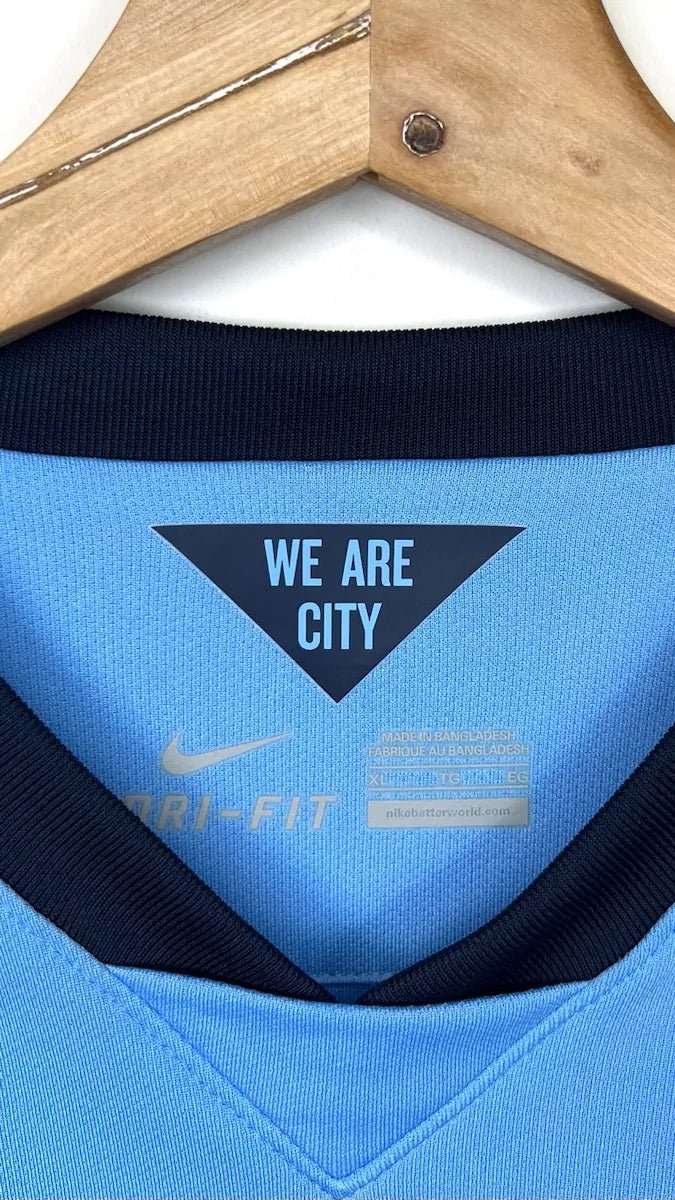 2014/15 Manchester City Domicile - Kompany 4 (XL) - Iconic Football Shop