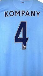 2014/15 Manchester City Domicile - Kompany 4 (XL) - Iconic Football Shop
